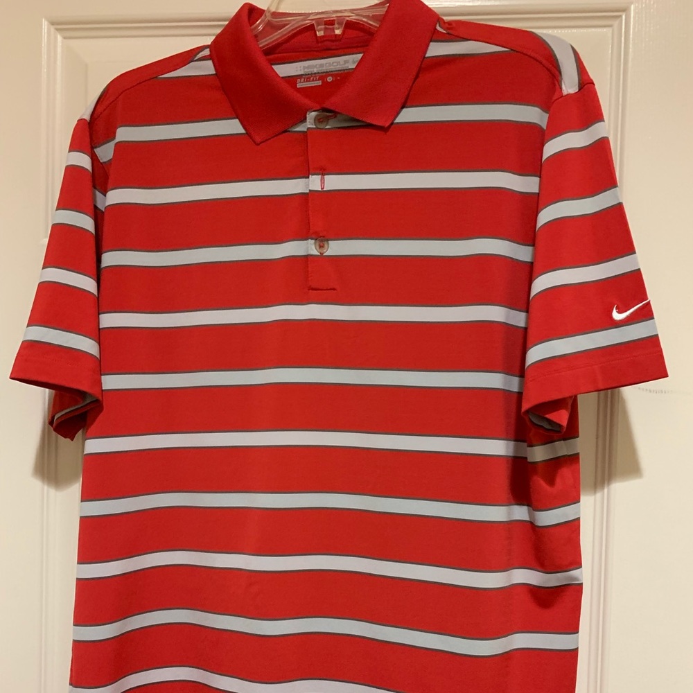 MENS NIKE TOUR PERFORMANCE POLO SHIRT. SIZE-M.